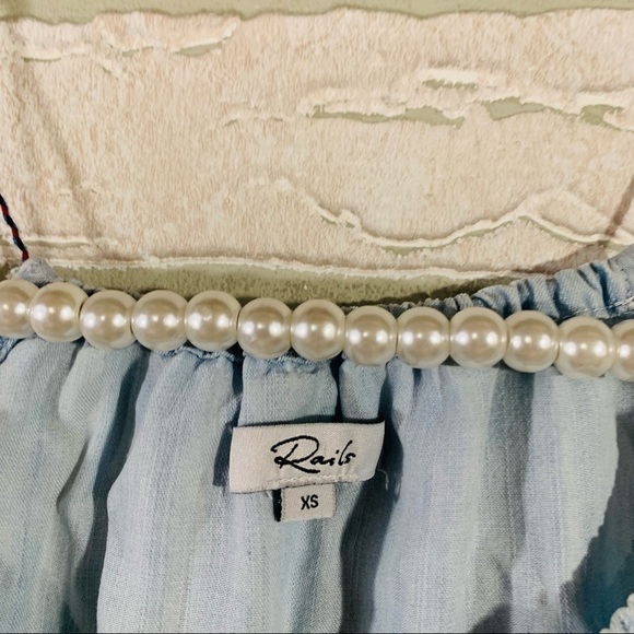 Rails Liv Light Vintage Wash Chambray Sleeveless Top Size XS - Picture 3 of 9